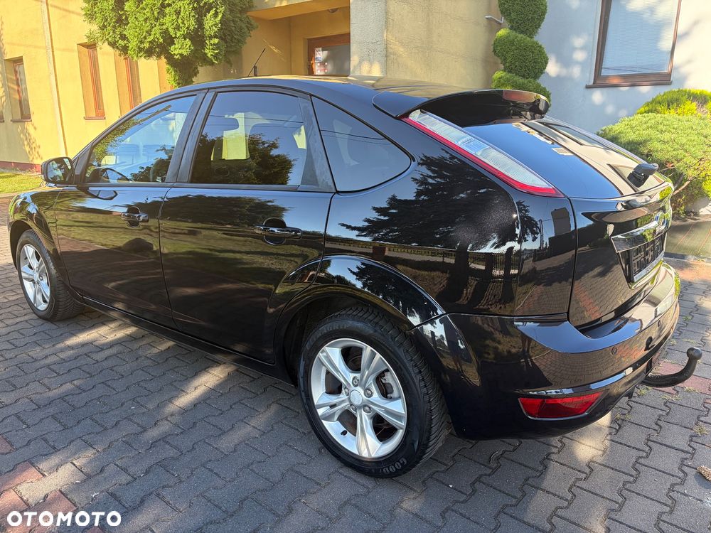 Ford Focus 1.8 Titanium - 11