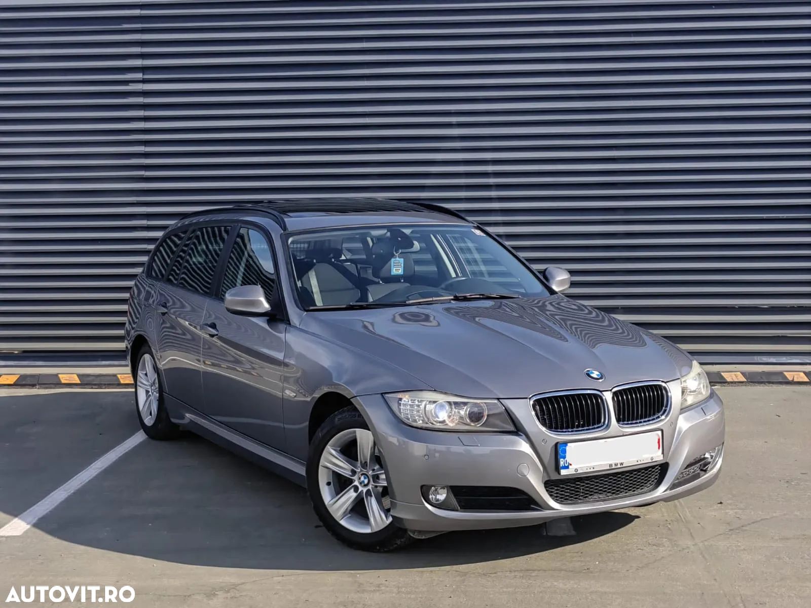 BMW Seria 3 318i Touring Edition Sport - 1