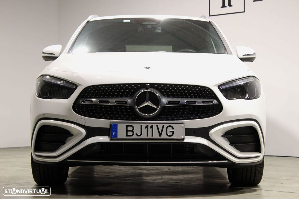Mercedes-Benz GLA 180 d AMG Line - 3