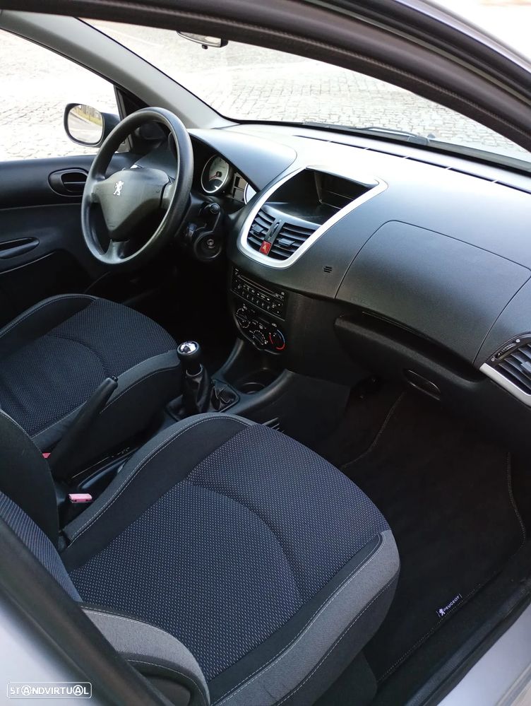 Peugeot 206+ 1.1 Trendy - 8