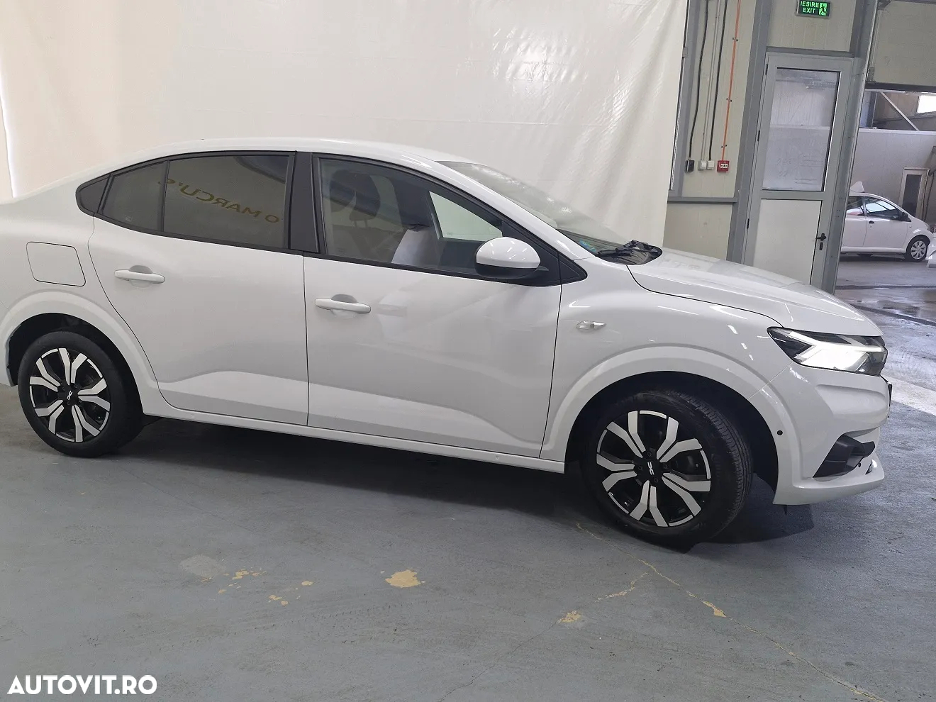 Dacia Logan ECO-G 100 MT6 Journey - 17