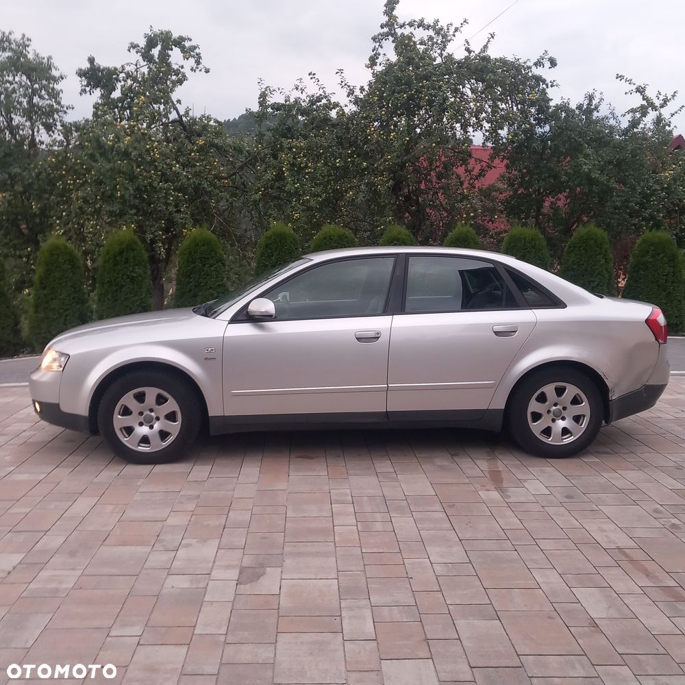 Audi A4 Limousine - 2