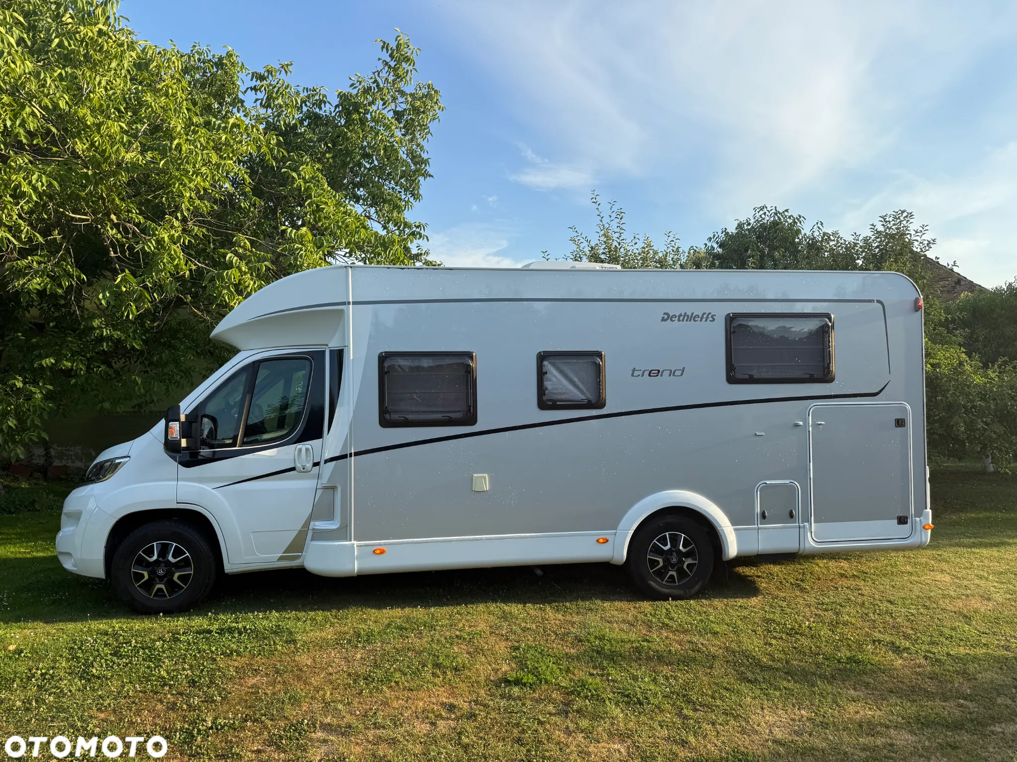 Dethleffs 7052  półintegra  camper kamper 5 osób - 2