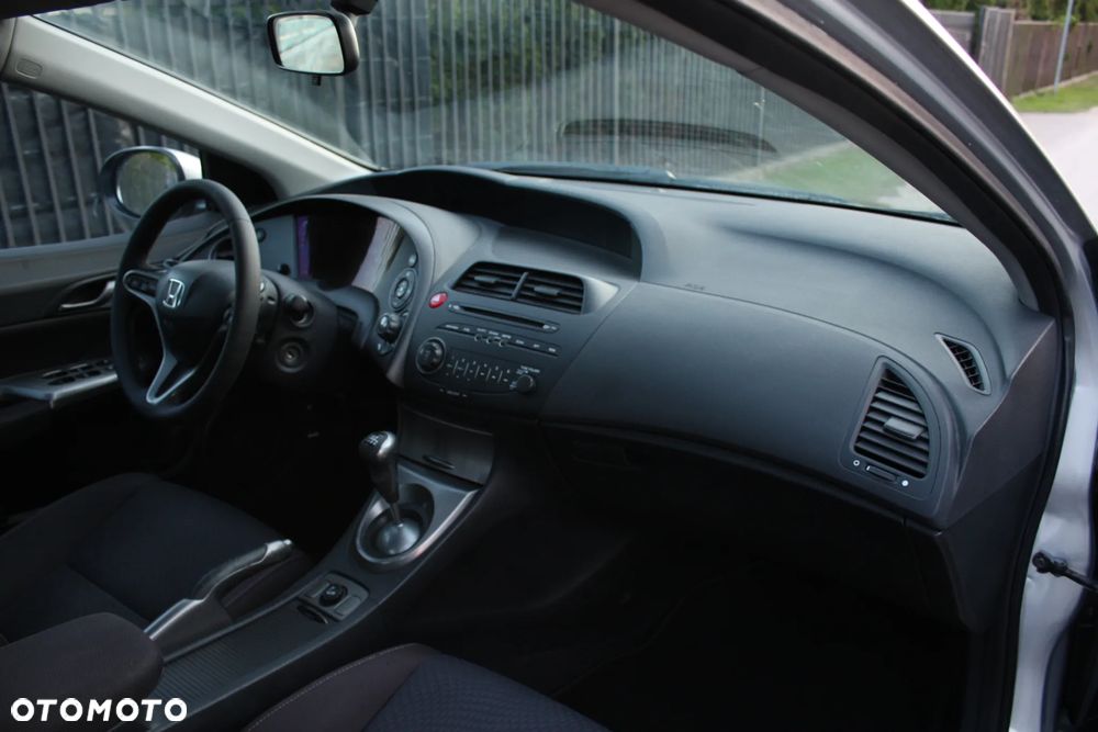 Honda Civic 1.8 Comfort - 13