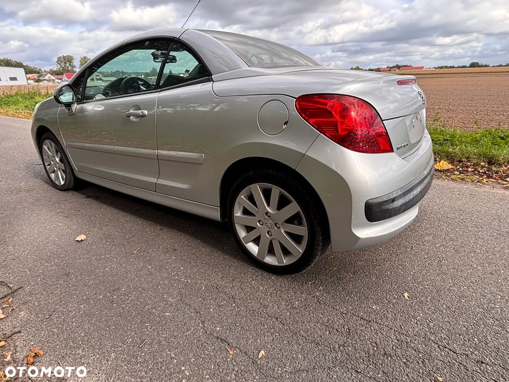 Peugeot 207 CC - 4