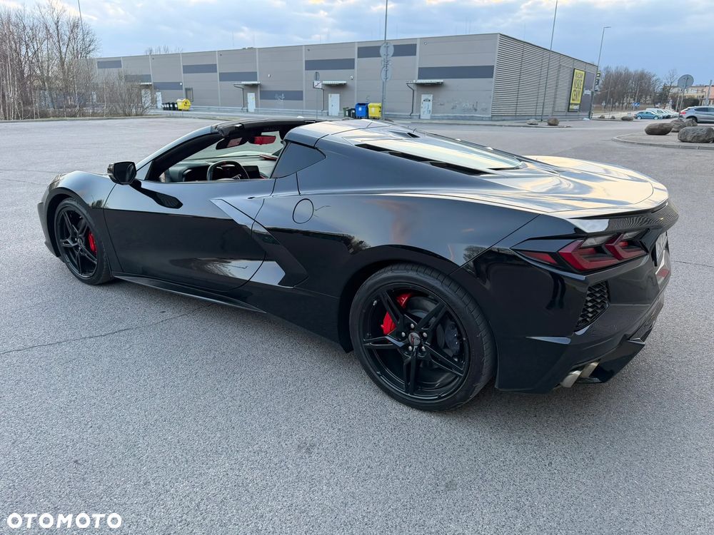 Chevrolet Corvette - 12