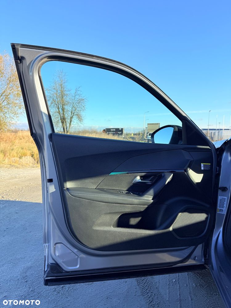 Peugeot 2008 BlueHDi 130 EAT8 Allure - 18