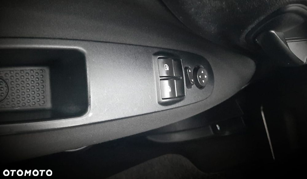 Fiat Punto Evo 1.4 8V Dynamic Euro5 - 17