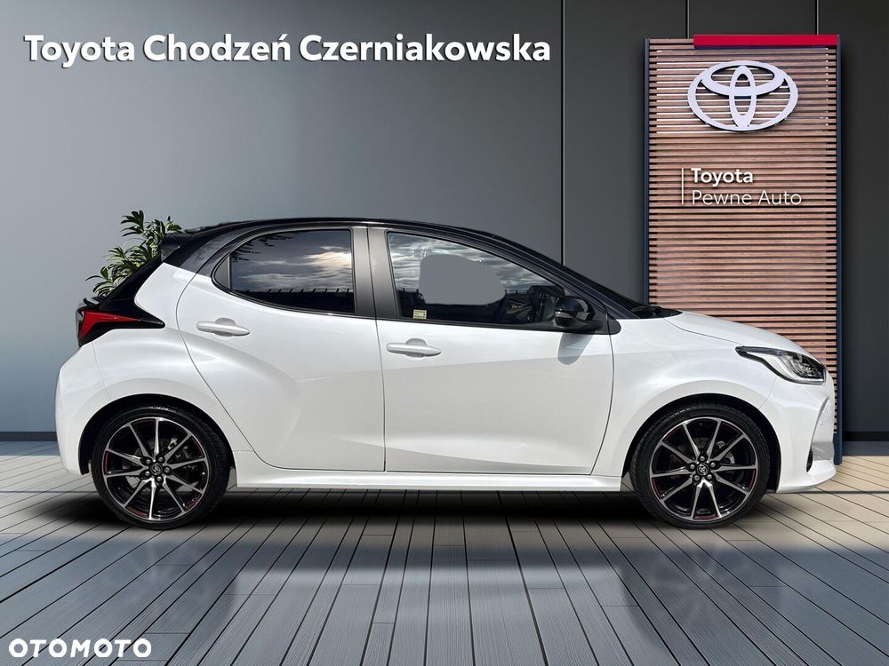 Toyota Yaris Hybrid 1.5 GR Sport - 8