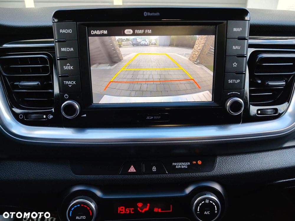 Kia Stonic 1.0 T-GDI 120 Vision - 26