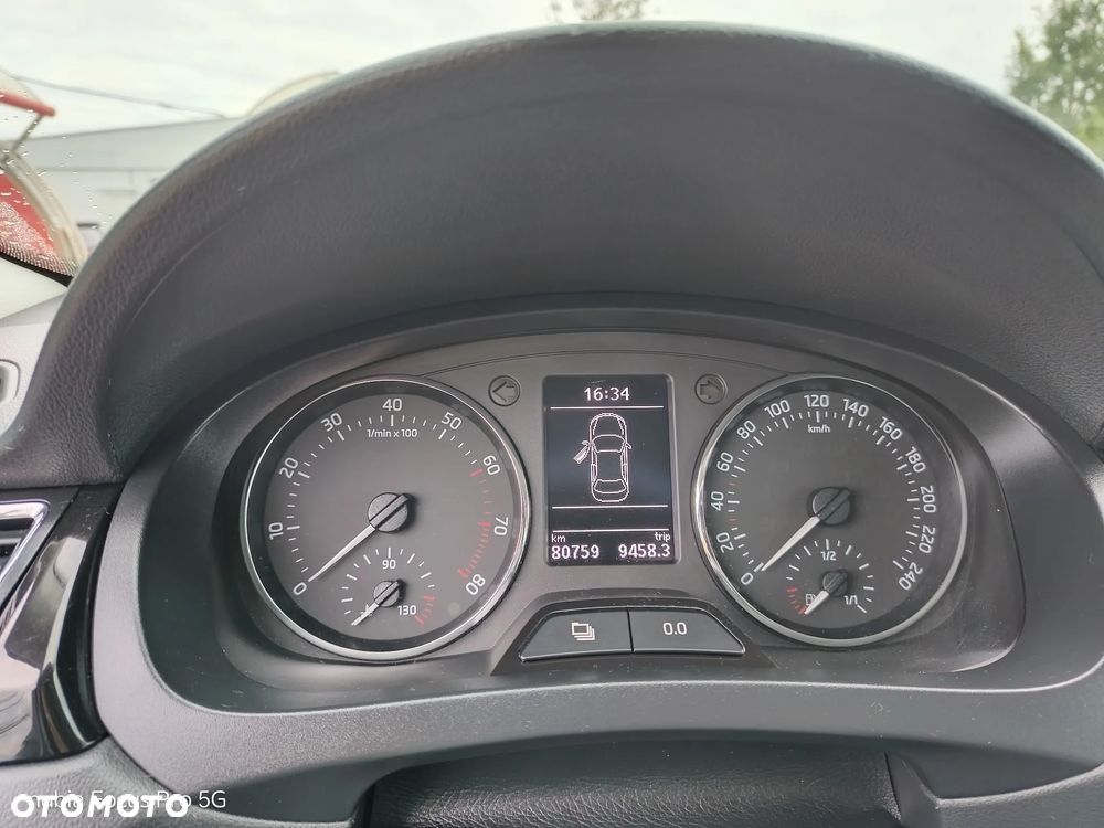 Skoda RAPID - 10