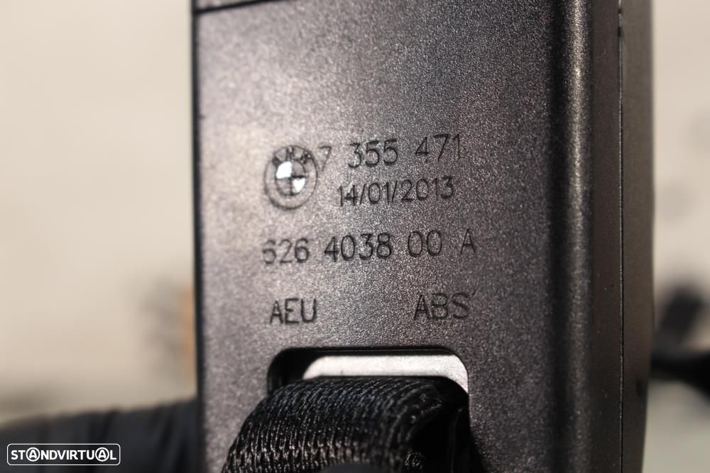 Encaixe De Cinto Traseiro Bmw 1 (F20)  7355471 / 7 355 471 / 7266352 / - 7