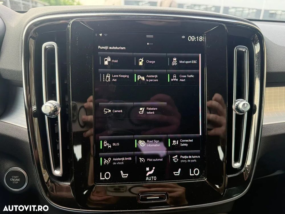 VOLVO XC40 2022 — imagine 16