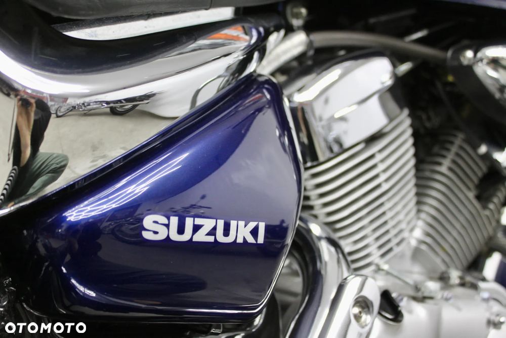 Suzuki Intruder - 28