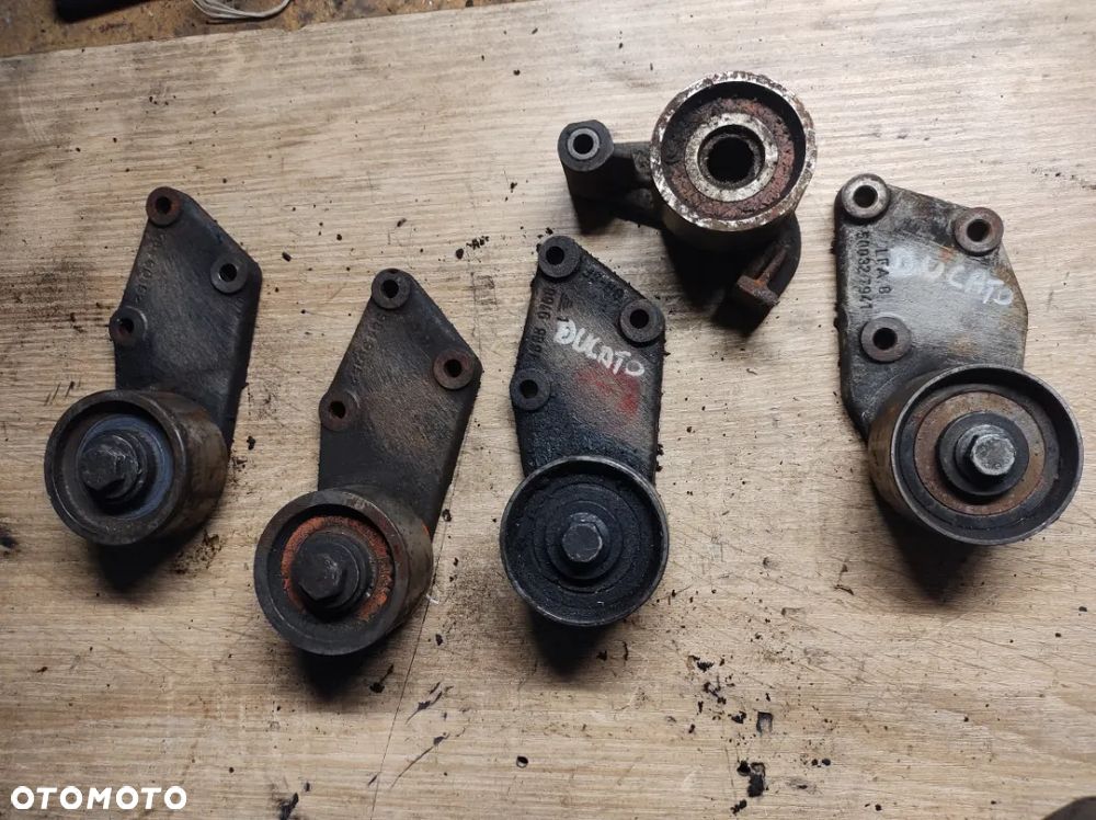 iveco daily FIAT Ducato 2,5d  2,8d rolka napinacz 2,8jtd - 1