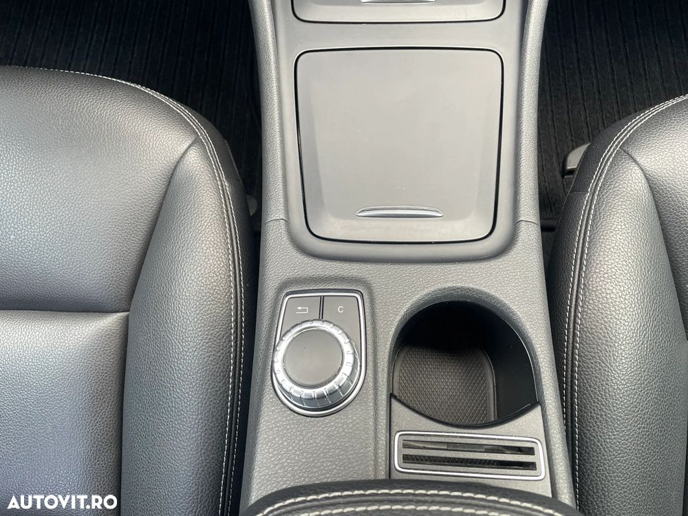 Mercedes-Benz GLA 200 d 7G-DCT Style - 24