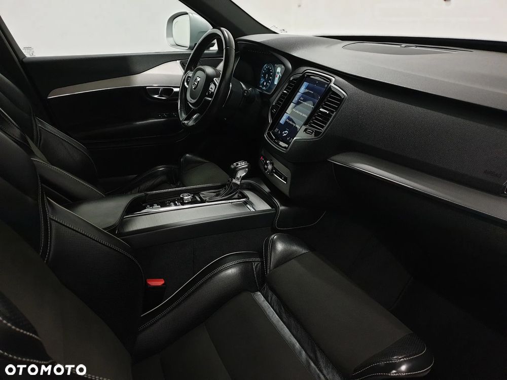 Volvo XC 90 D5 AWD R-Design - 38