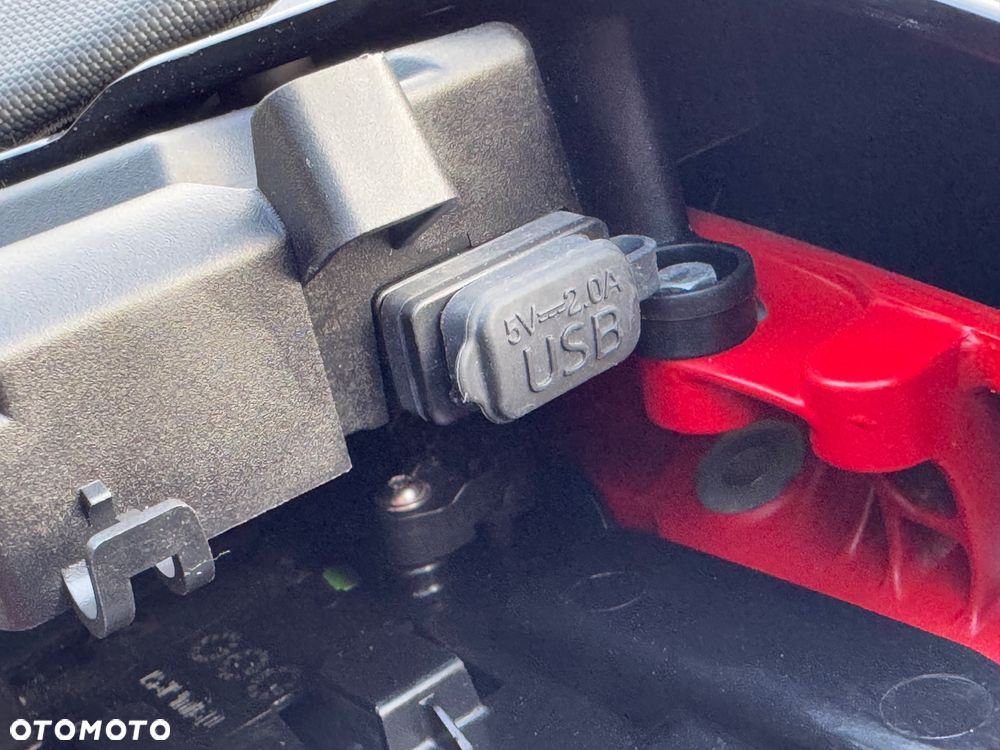 Triumph Street Triple - 35