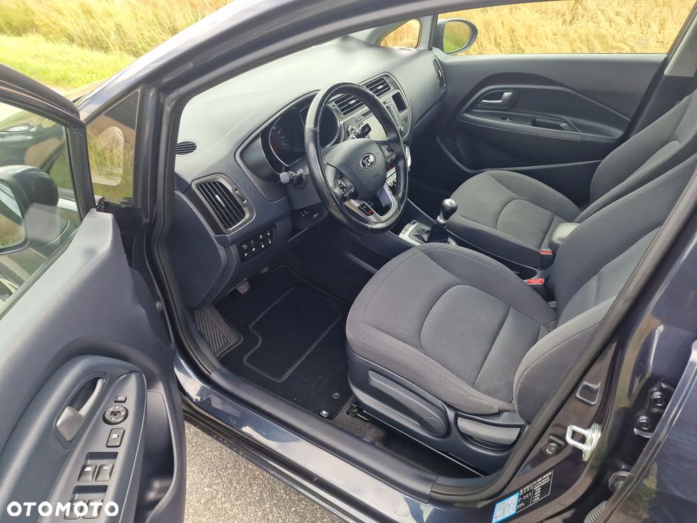 Kia Rio - 19