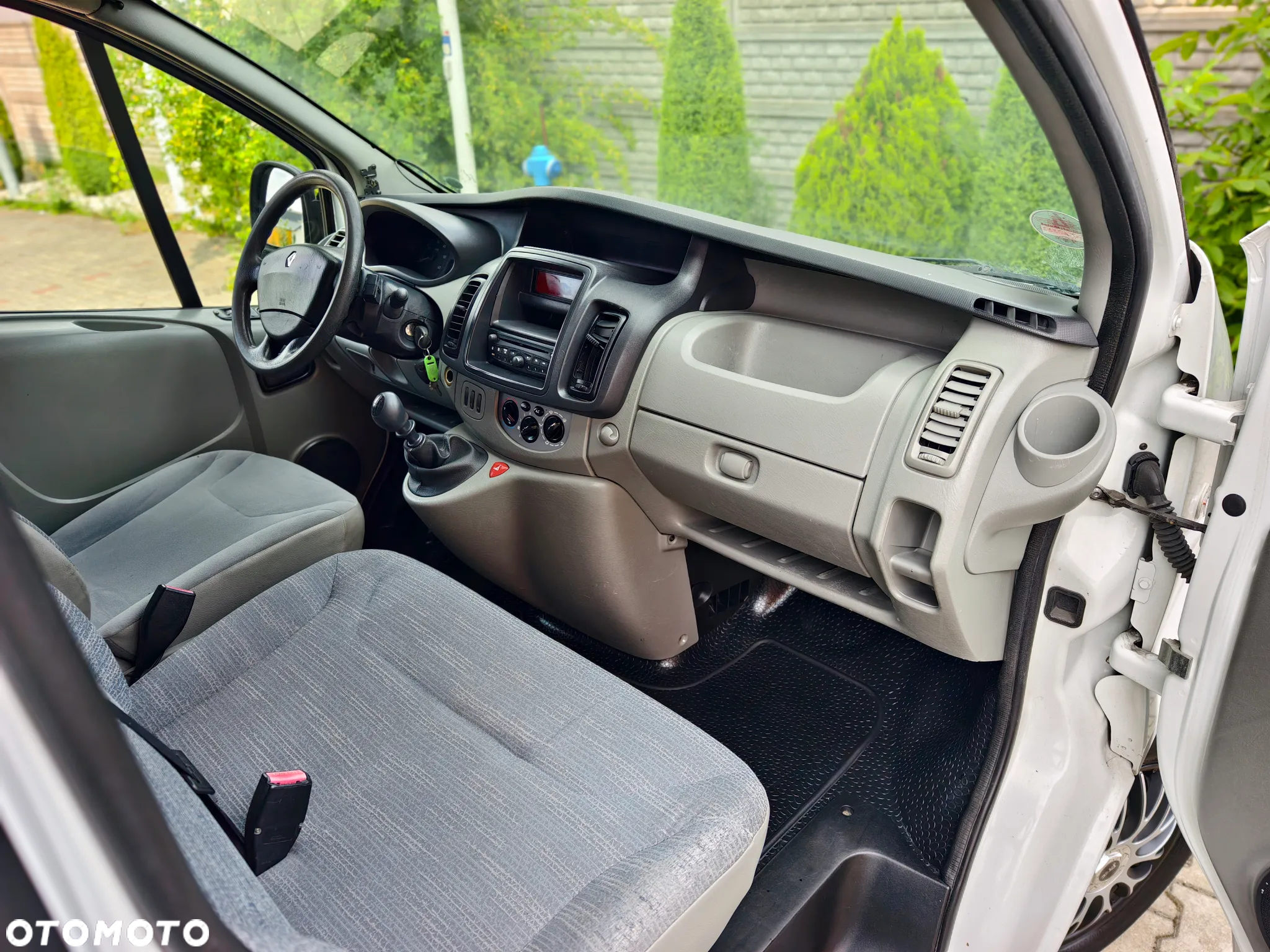 Renault Trafic - 10
