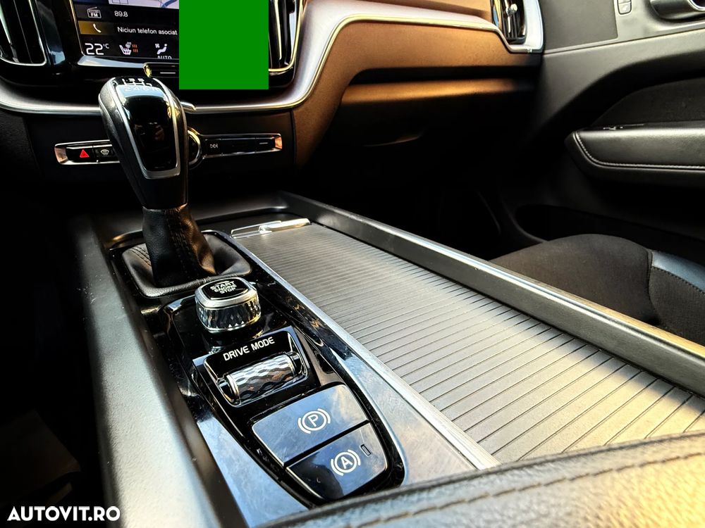 Volvo XC 60 D3 Momentum Pro - 19