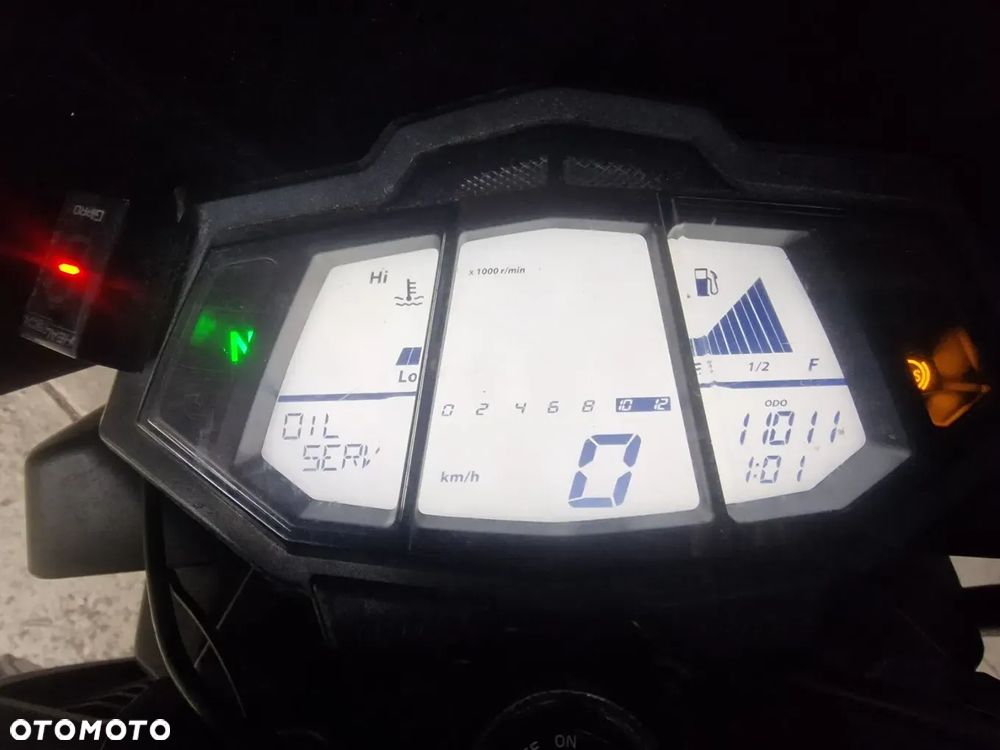 Yamaha MT - 5