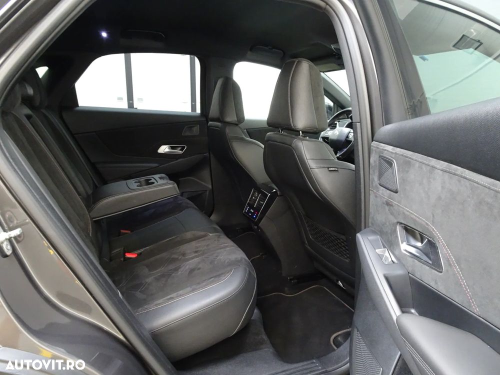 DS Automobiles DS 7 Crossback - 11