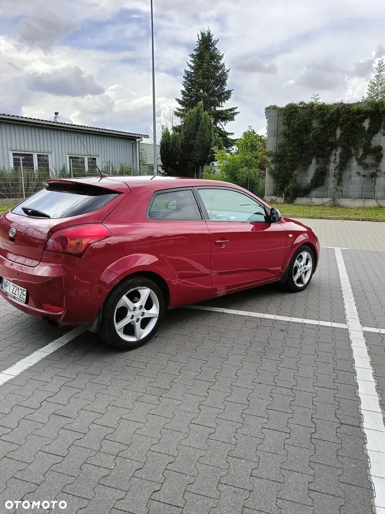 Kia ProCeed 2.0 crdi Optimum + - 9