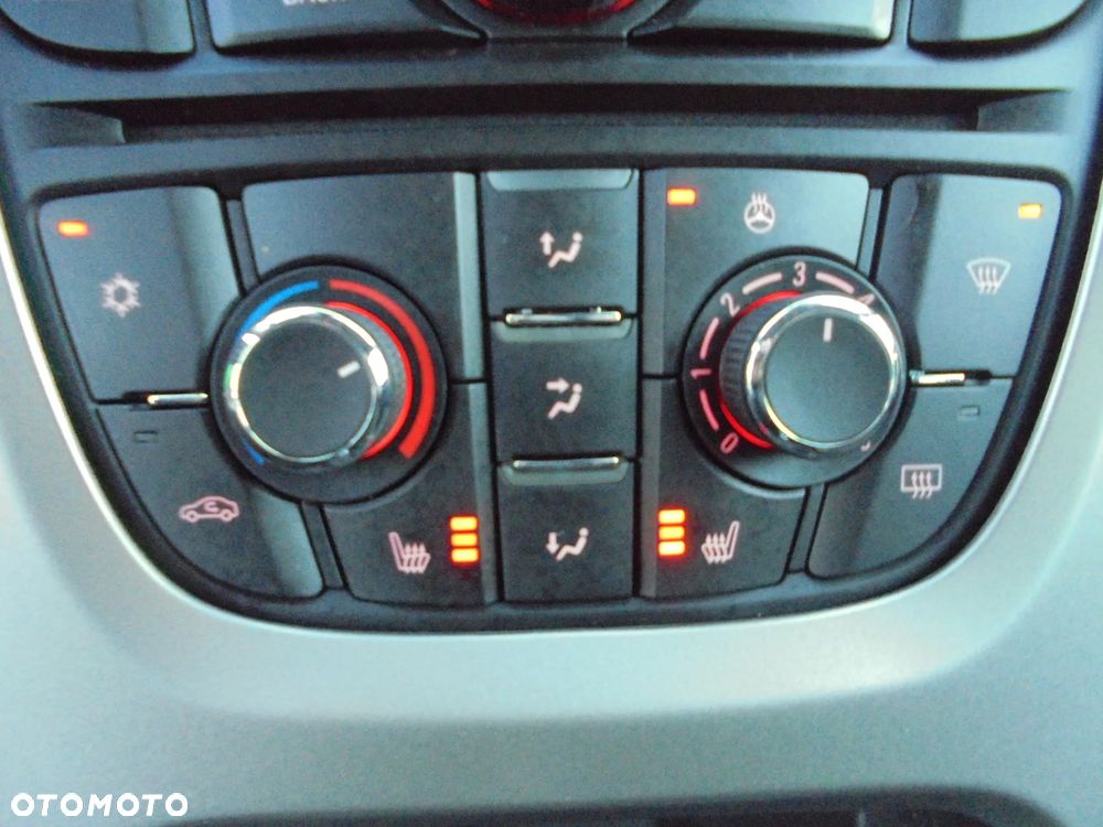 Opel Astra 1.4 Turbo Cosmo - 17