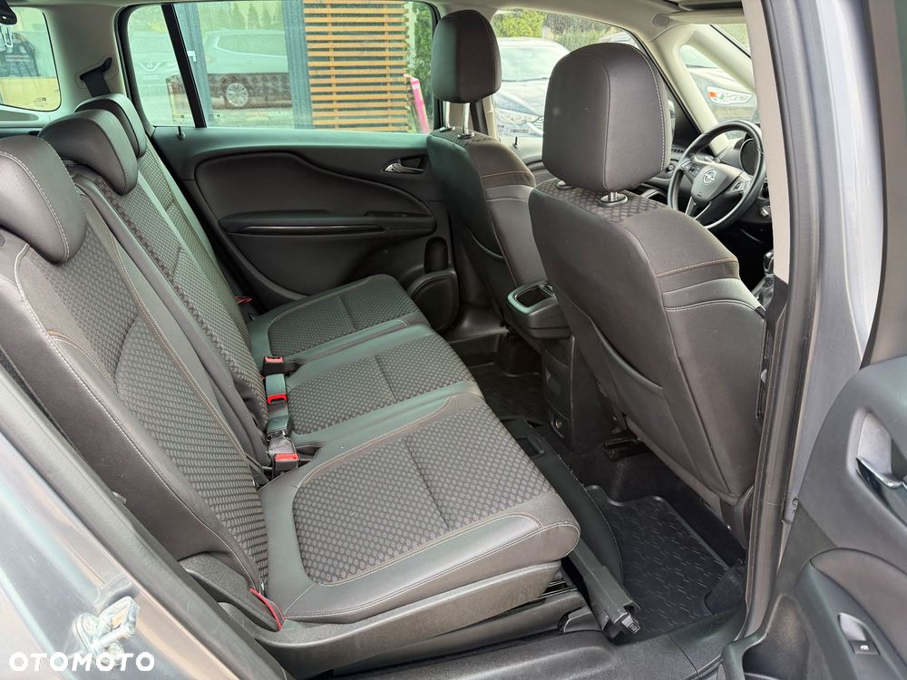 Opel Zafira Tourer 1.4 Turbo ecoFLEX Start/Stop Business Innovation - 29