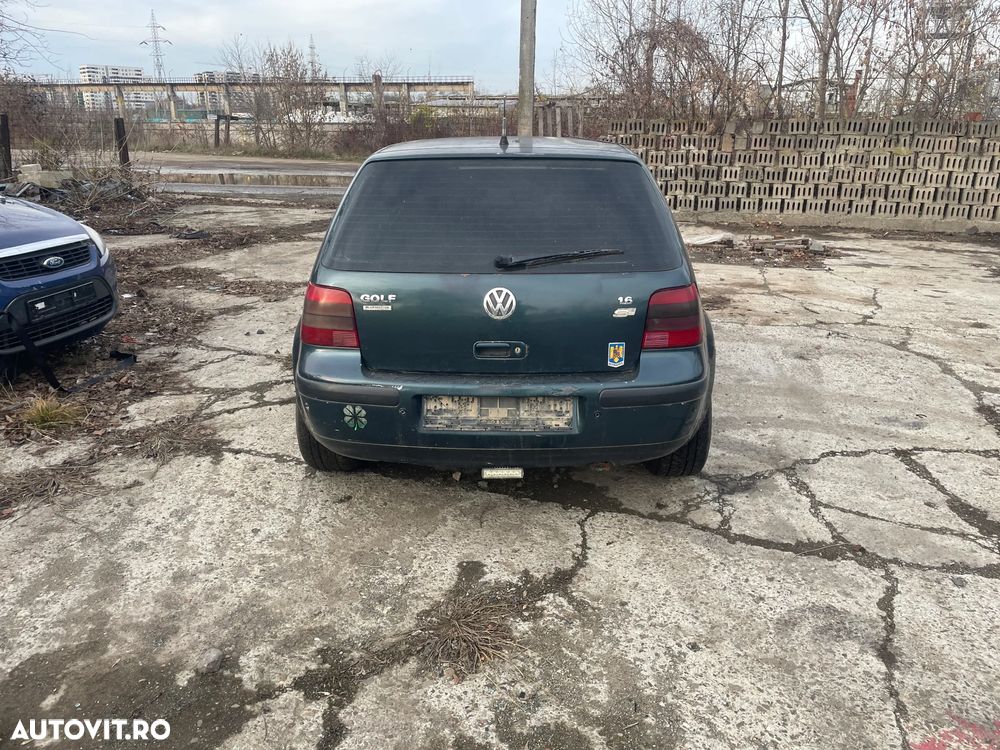 Dezmembrez Volkswagen Golf 4 1.6 16V AZD 77kW 105Hp Verde an 2001 - 6