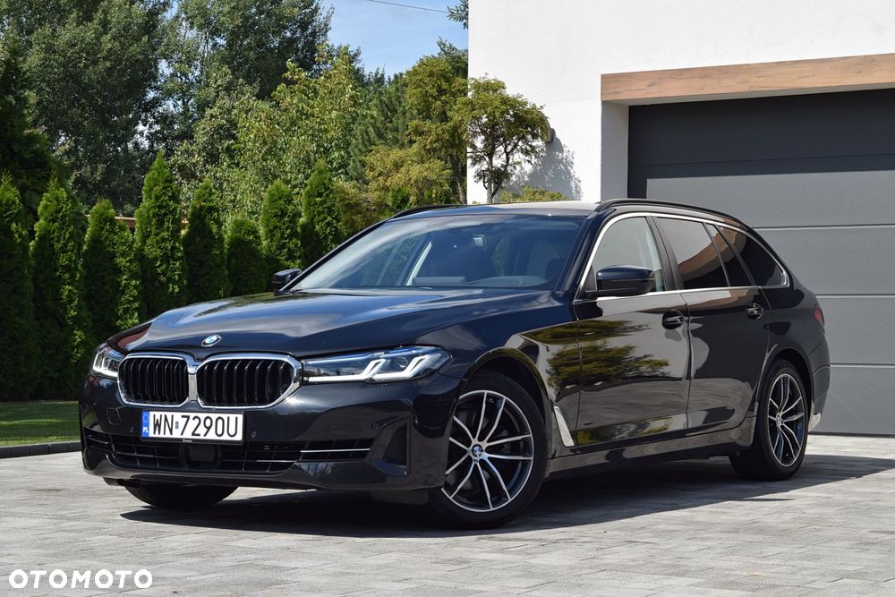 BMW Seria 5 520d Touring M Sport Edition - 1