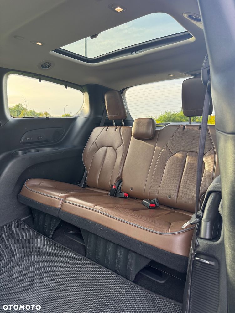 Chrysler Pacifica - 38