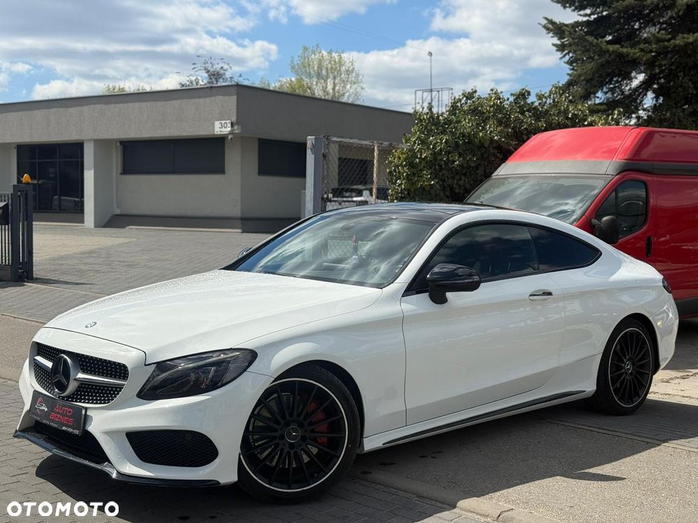 Mercedes-Benz Klasa C 300 9G-TRONIC AMG Line - 2