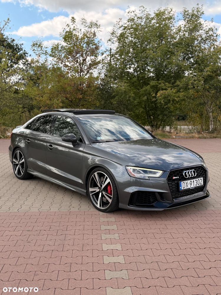Audi RS3 Limousine - 4
