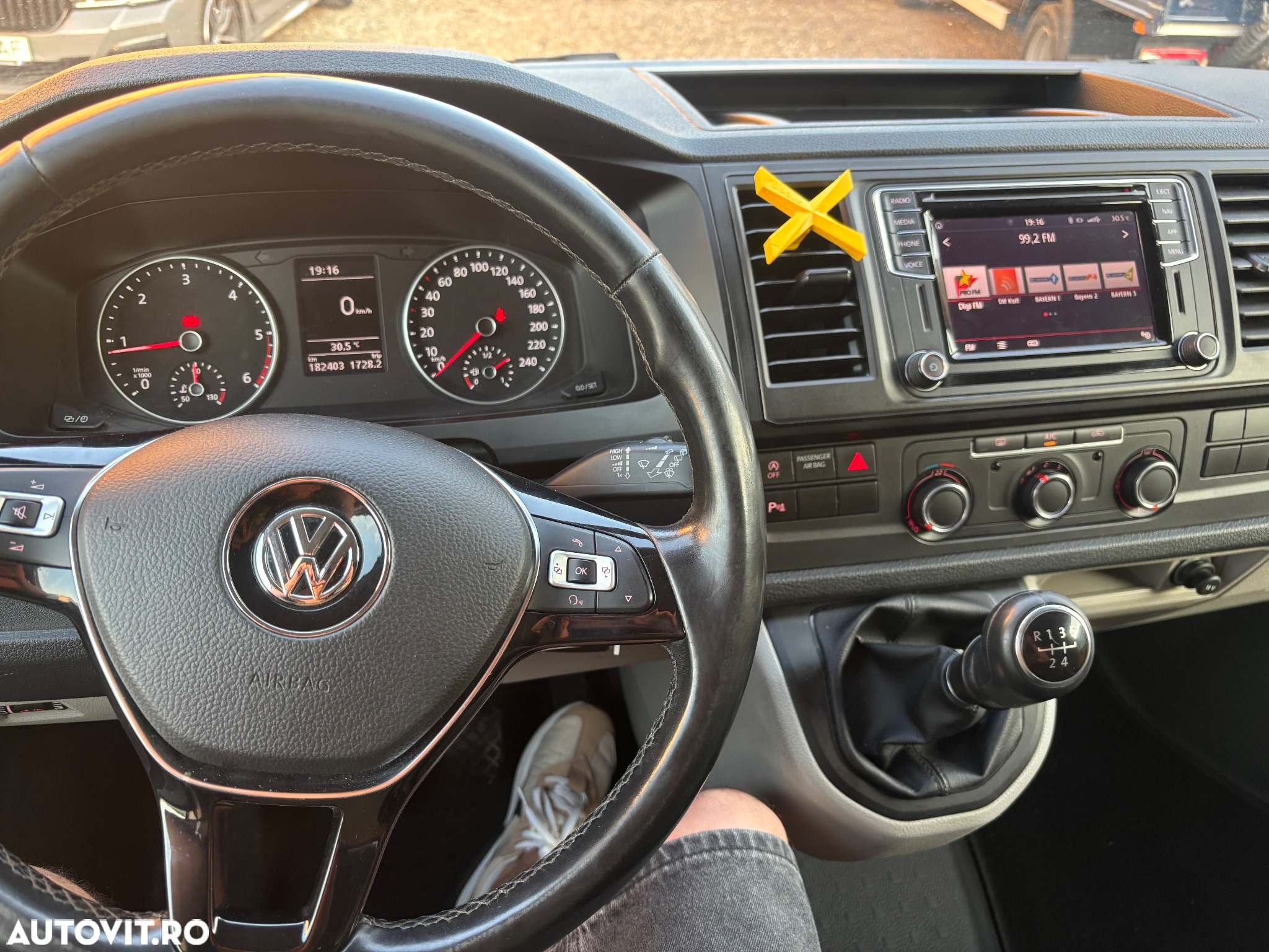 Volkswagen Transporter - 5