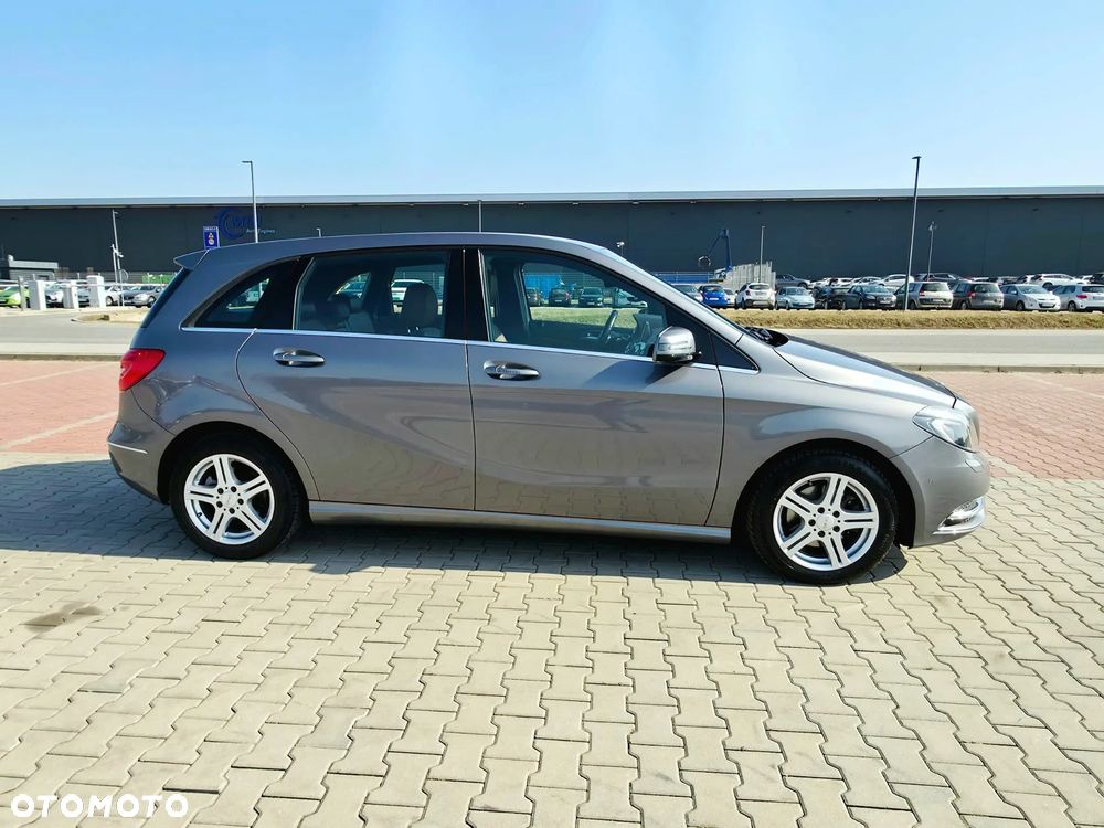 Mercedes-Benz Klasa B 200 CDI (BlueEFFICIENCY) 7G-DCT - 2