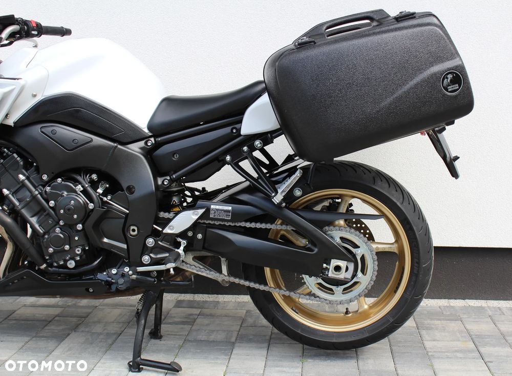 Yamaha FZ8 - 8