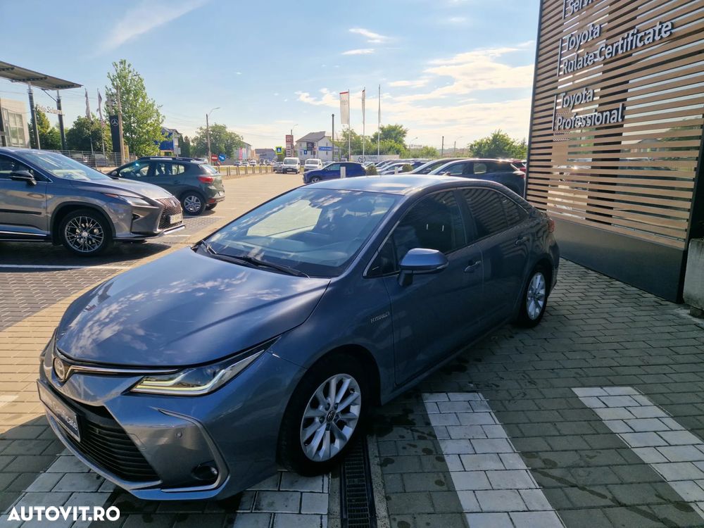 Toyota Corolla 1.8 HSD Business - 4