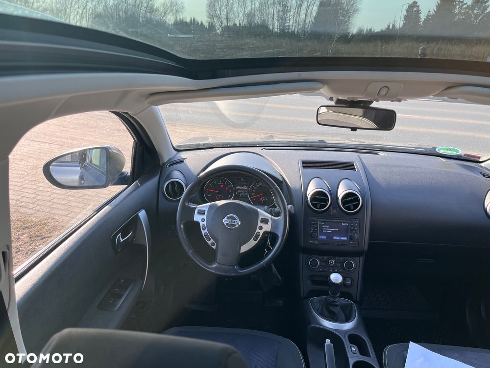 Nissan Qashqai+2 - 23