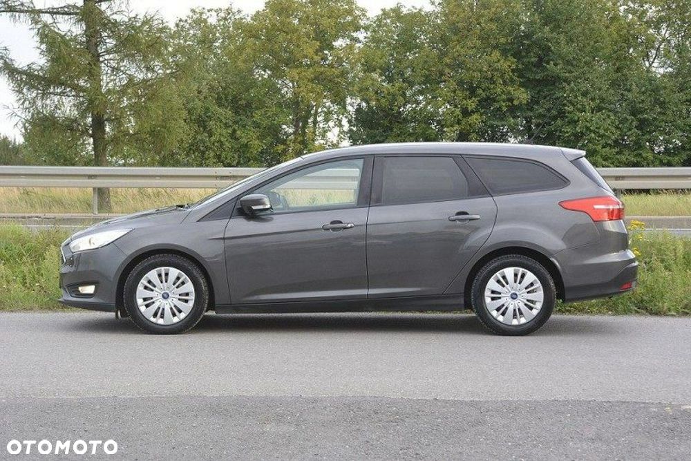 Ford Focus 1.0 EcoBoost Trend Edition Business - 3