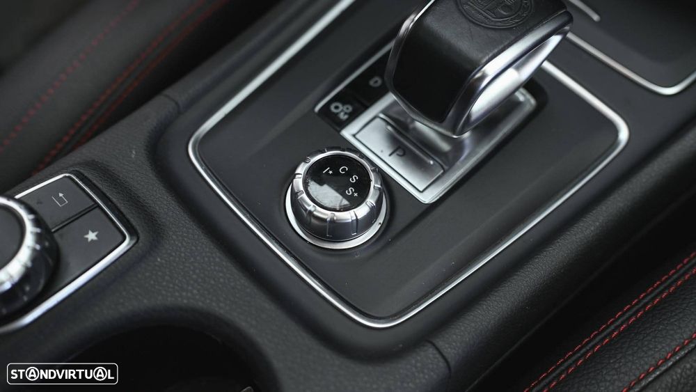 Mercedes-Benz CLA 45 AMG 4Matic Speedshift 7G-DCT - 48