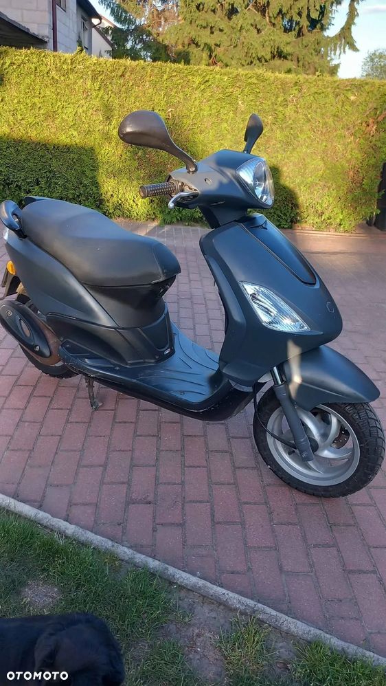 Piaggio FLY - 1