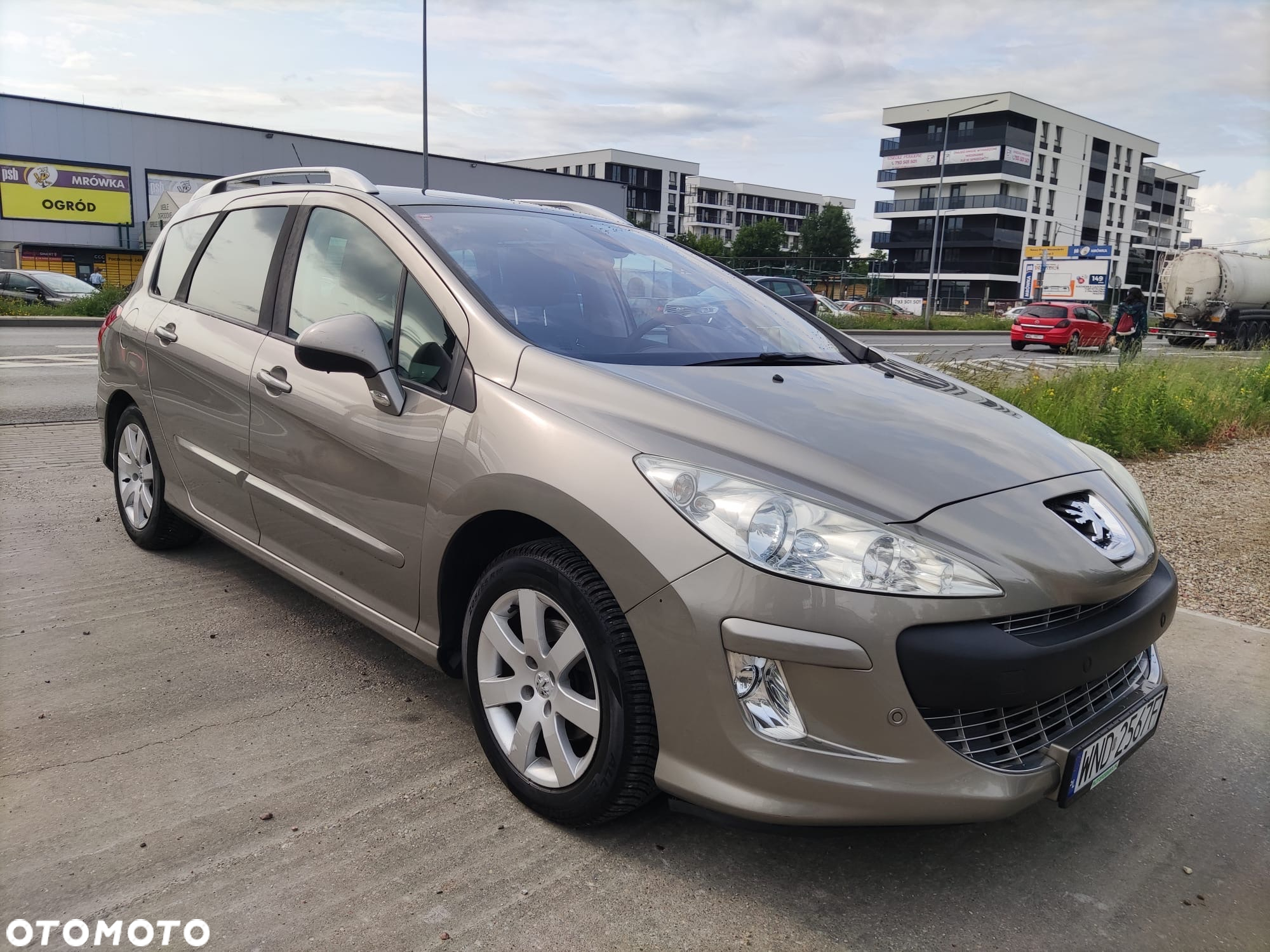 Peugeot 308 1.6 Premium - 4