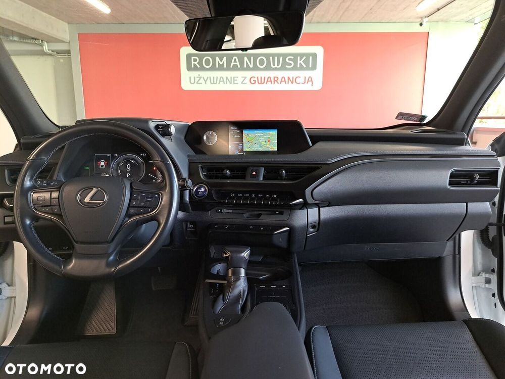 Lexus UX - 19