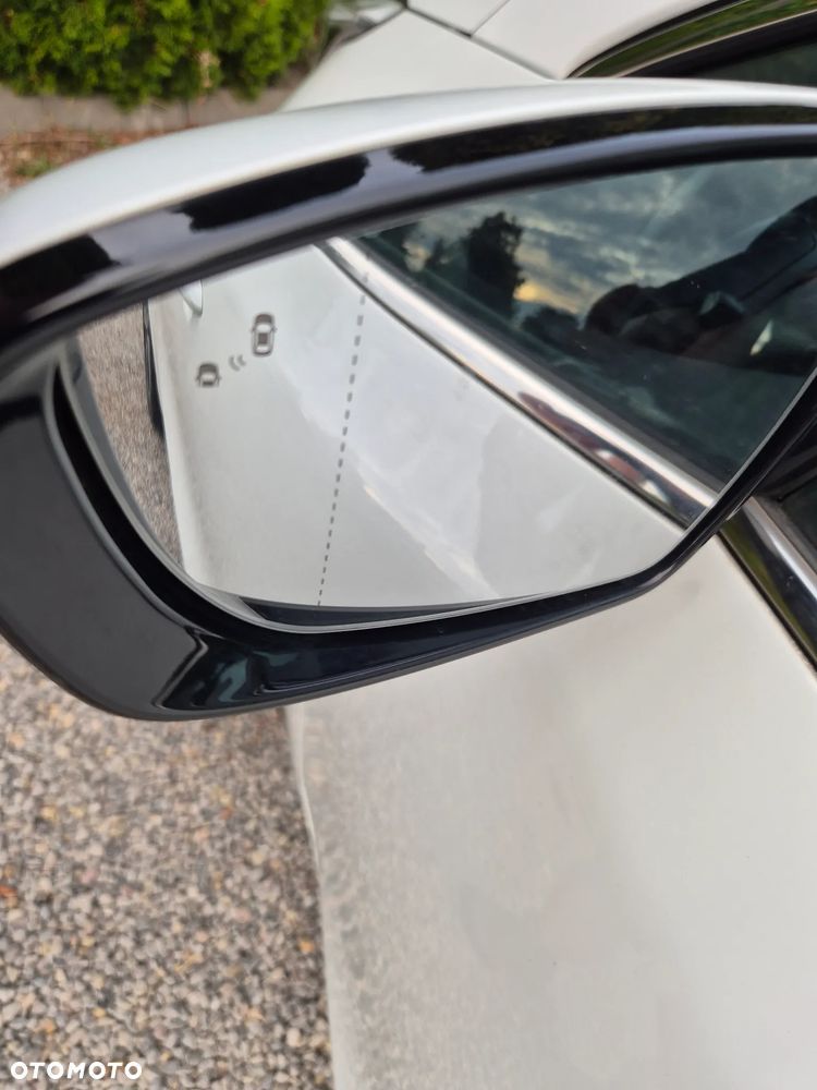 Kia Ceed 1.6 GDI ISG Spirit - 11