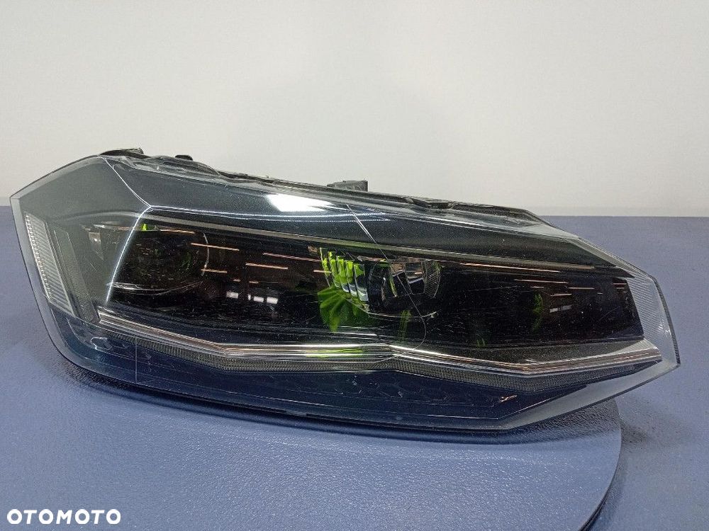 VW POLO VI REFLEKTOR PRAWY LAMPA PRZÓD  2G1941036F - 1