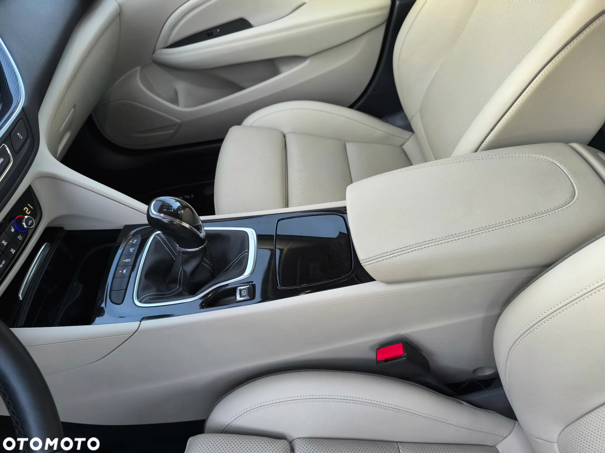 Opel Insignia Sports Tourer 2.0 Diesel Dynamic - 39