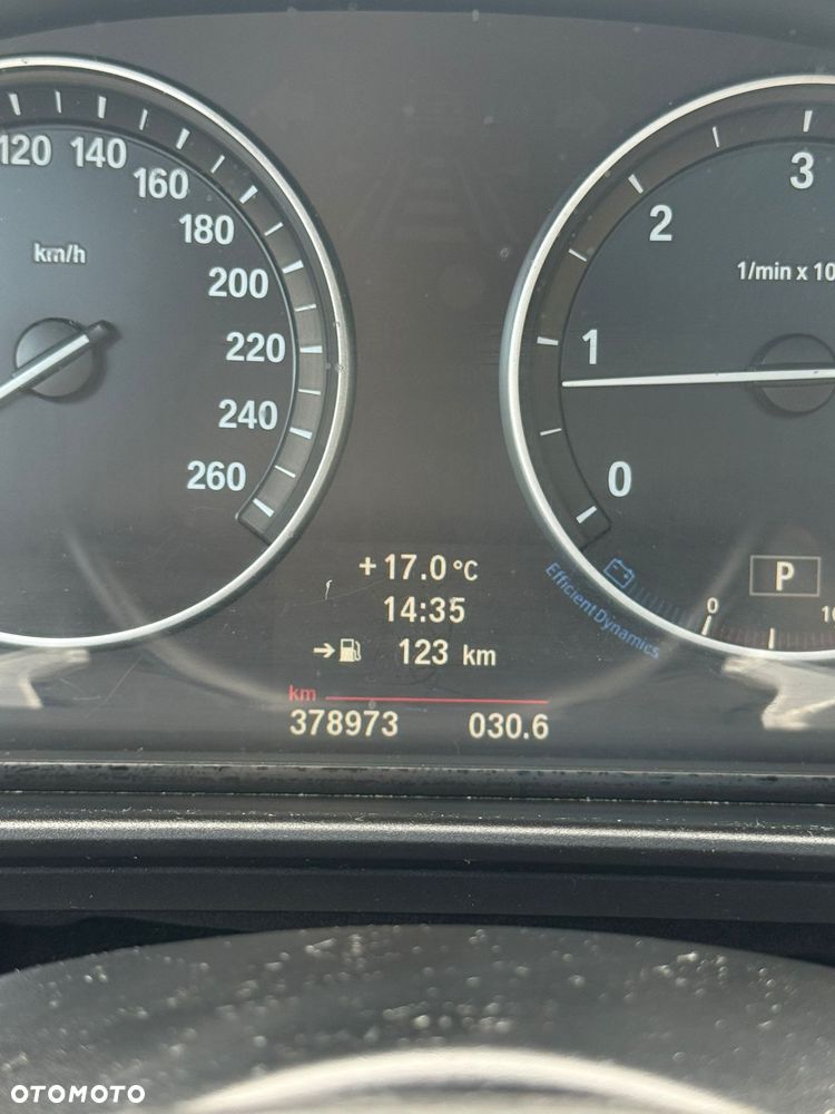 BMW Seria 5 520d - 10