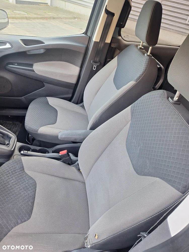 Ford Tourneo Courier 1.0 EcoBoost Trend - 19